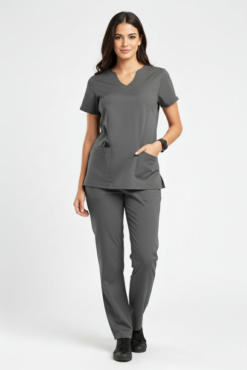 Women's 4-Pocket Scallop Neck Scrub
